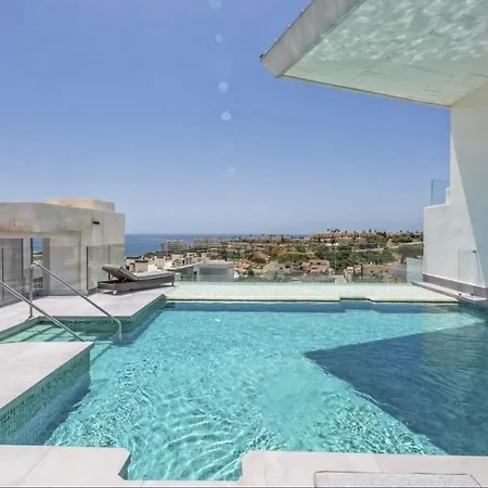Luxury Tomaso - The View Apartman *