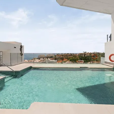 Luxury Tomaso - The View Apartman